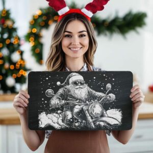 Grabado de tabla de queso de pizarra navideña de Papá Noel en motoci…